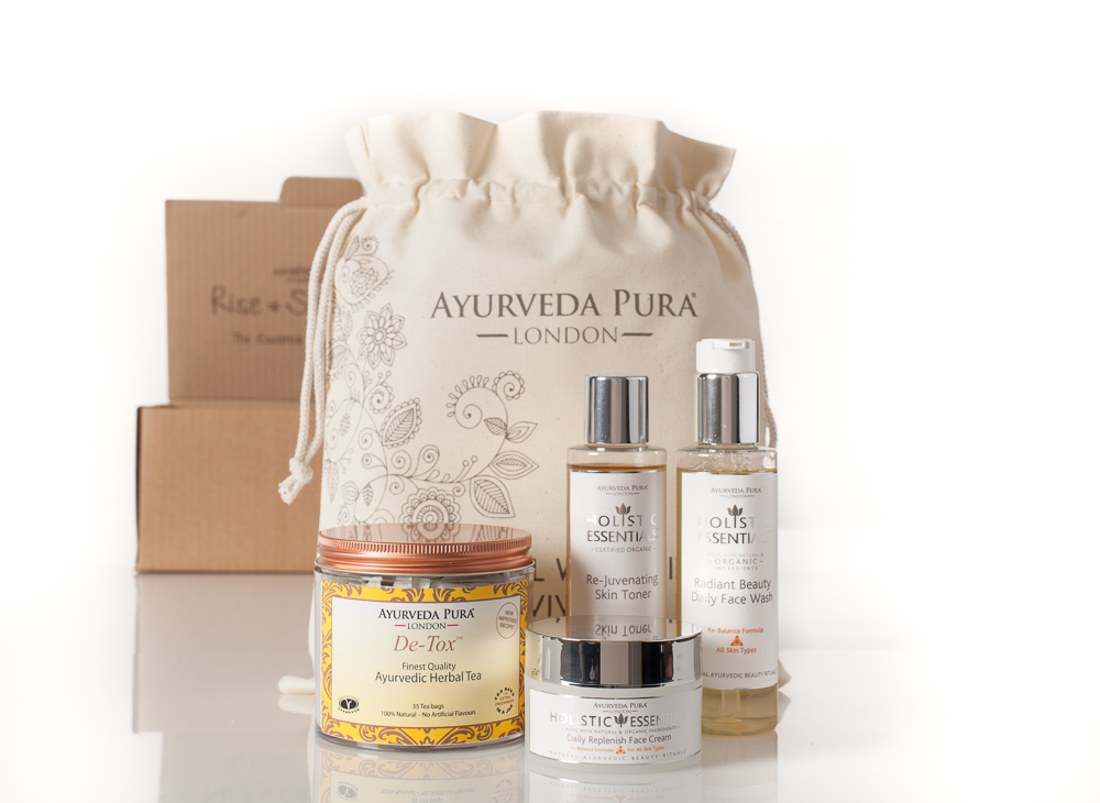 Ayurveda Pura Rise and Shine Kit