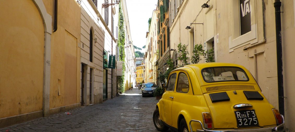 Old Yellow Fiat 500